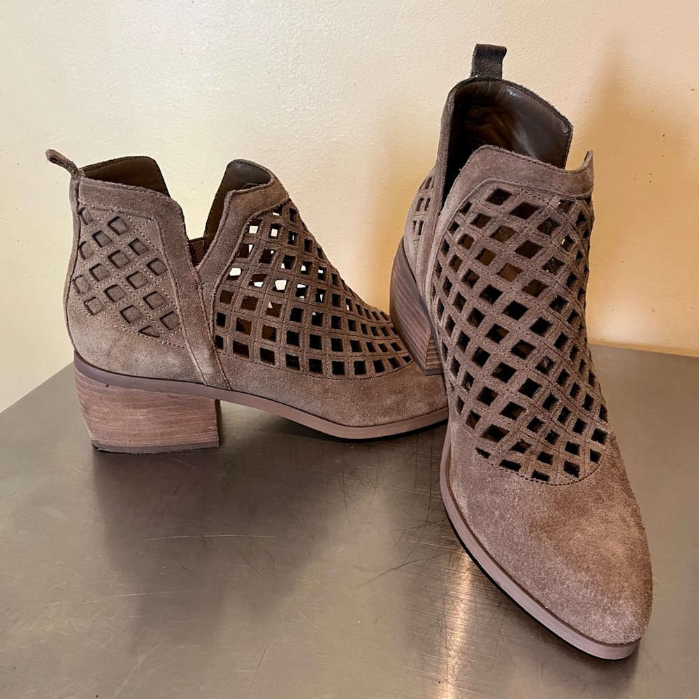 Crown Vintage Taupe Suede Ankle Boots